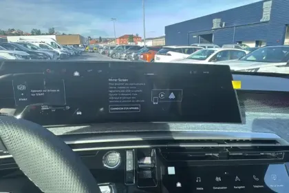 Photo 19 Peugeot 3008  Hybrid 145 e-DCS6