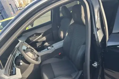 Photo 9 Peugeot 3008  Hybrid 145 e-DCS6