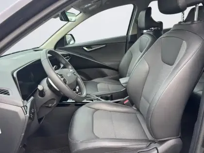 Photo 8 Kia Niro  1.6 GDi 141 ch HEV DCT6