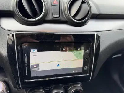 Photo 13 Suzuki Swift  1.2 Dualjet Hybrid Auto (CVT)