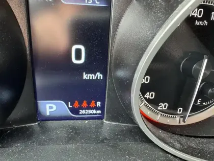 Photo 11 Suzuki Swift  1.2 Dualjet Hybrid Auto (CVT)