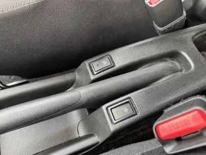 Photo 20 Suzuki Swift  1.2 Dualjet Hybrid Auto (CVT)