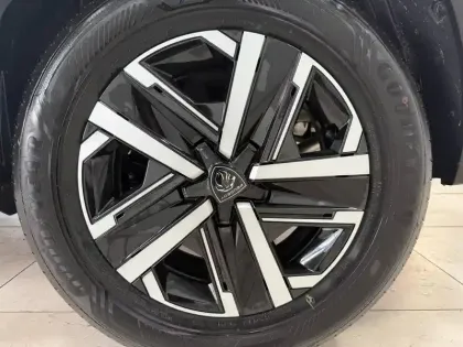 Photo 53 Peugeot 2008  100 S&S BVM6