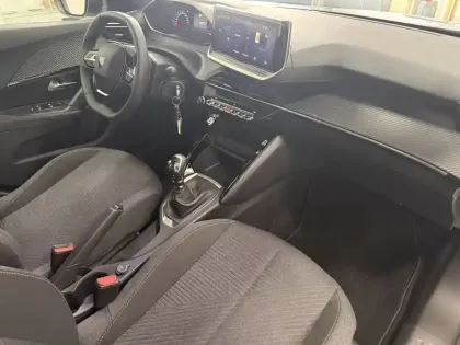 Photo 110 Peugeot 2008  100 S&S BVM6