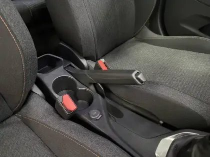 Photo 21 Peugeot 2008  100 S&S BVM6