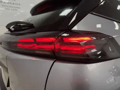 Photo 25 Peugeot 2008  100 S&S BVM6