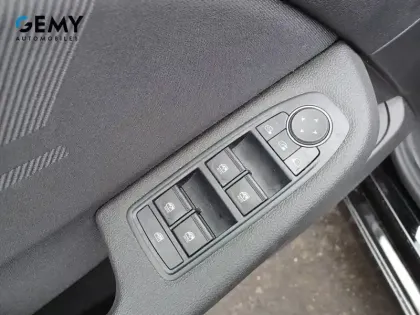 Photo 11 Renault Clio  E-Tech full hybrid 145 ch GSR2