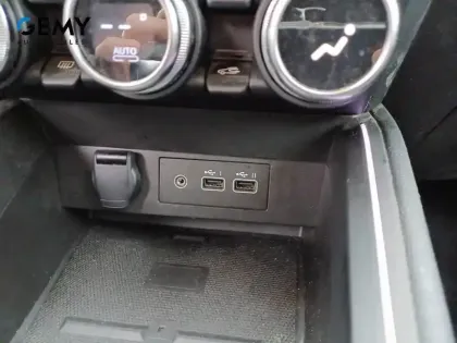 Photo 20 Renault Clio  E-Tech full hybrid 145 ch GSR2