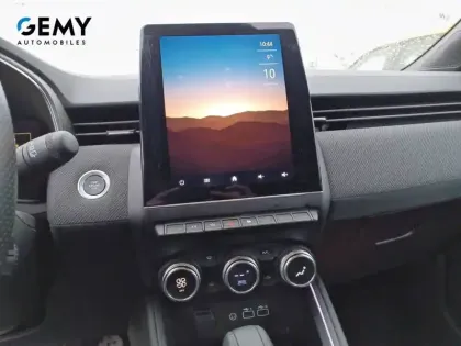 Photo 15 Renault Clio  E-Tech full hybrid 145 ch GSR2