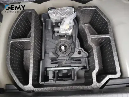 Photo 16 Peugeot 208  PureTech 100 S&S BVM6