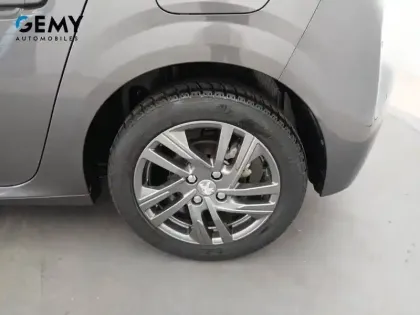 Photo 10 Peugeot 208  PureTech 100 S&S BVM6
