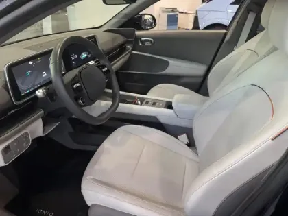 Photo 13 Hyundai Ioniq 6  77 kWh 229 ch