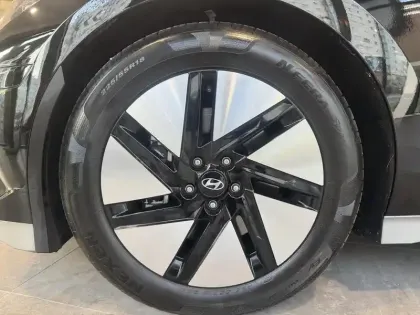 Photo 11 Hyundai Ioniq 6  77 kWh 229 ch