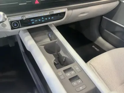 Photo 17 Hyundai Ioniq 6  77 kWh 229 ch