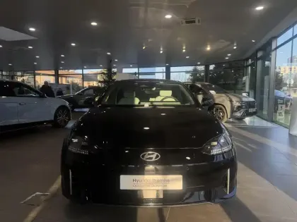 Photo 7 Hyundai Ioniq 6  77 kWh 229 ch