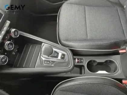 Photo 16 Renault Captur  E-Tech Plug-in 160