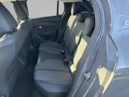 Photo 11 Peugeot 208  Electrique 50 kWh 136ch