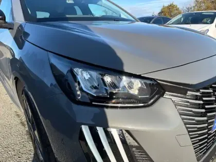 Photo 35 Peugeot 208  Electrique 50 kWh 136ch