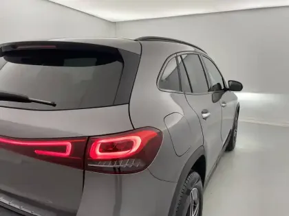 Photo 31 Mercedes EQA  250