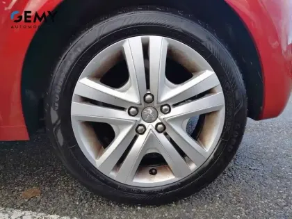 Photo 10 Peugeot 208  PureTech 82ch S&S BVM5