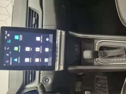 Photo 35 Renault Captur  E-Tech full hybrid 145 ch