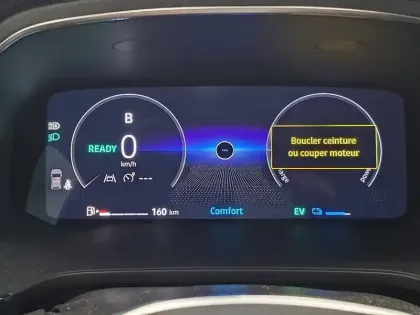 Photo 37 Renault Captur  E-Tech full hybrid 145 ch