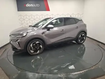 Photo 11 Renault Captur  E-Tech full hybrid 145 ch