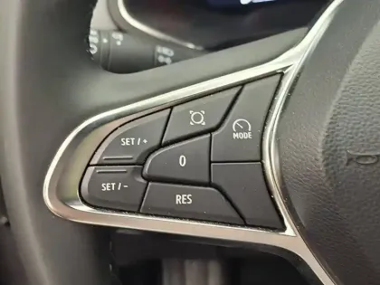 Photo 33 Renault Captur  E-Tech full hybrid 145 ch