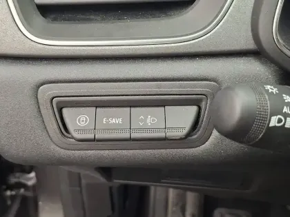 Photo 32 Renault Captur  E-Tech full hybrid 145 ch