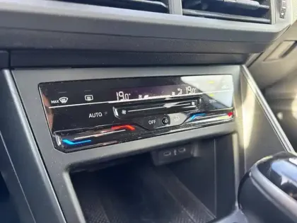 Photo 17 Volkswagen Taigo  1.5 TSI 150 DSG7