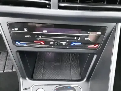 Photo 52 Volkswagen Taigo  1.5 TSI 150 DSG7