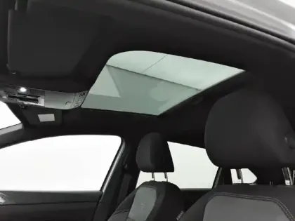 Photo 54 Volkswagen Taigo  1.5 TSI 150 DSG7