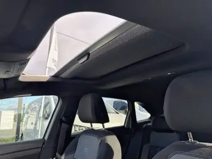 Photo 26 Volkswagen Taigo  1.5 TSI 150 DSG7