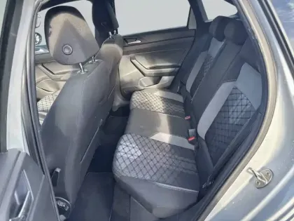 Photo 11 Volkswagen Taigo  1.5 TSI 150 DSG7