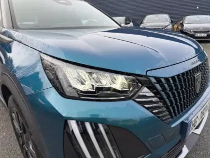 Photo 15 Peugeot 2008  Hybrid 145 e-DCS6