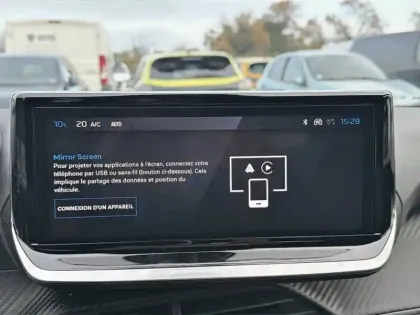 Photo 17 Peugeot 2008  Hybrid 145 e-DCS6