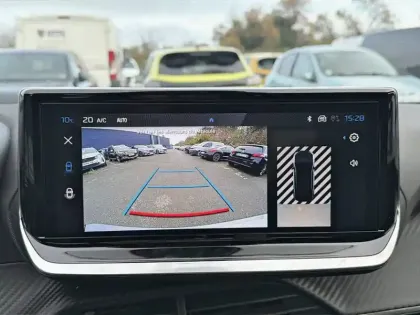 Photo 14 Peugeot 2008  Hybrid 145 e-DCS6