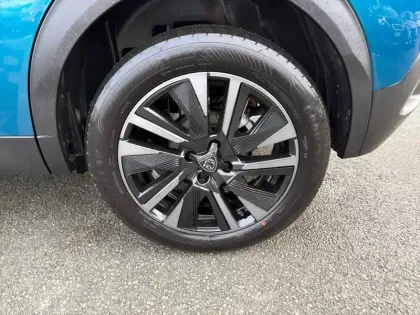 Photo 12 Peugeot 2008  Hybrid 145 e-DCS6