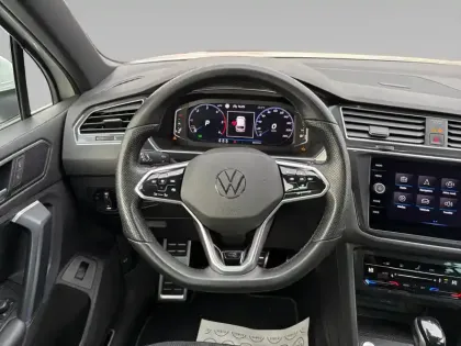 Photo 8 Volkswagen Tiguan  2.0 TDI 150ch DSG7