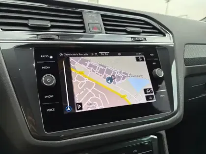 Photo 14 Volkswagen Tiguan  2.0 TDI 150ch DSG7