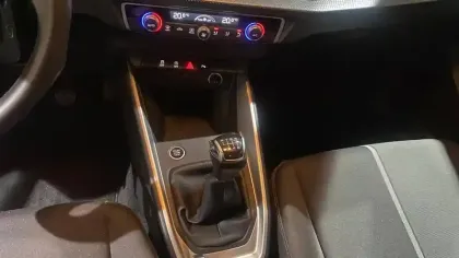 Photo 15 Audi A1  Sportback 30 TFSI 110 ch BVM6