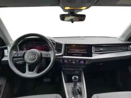 Photo 10 Audi A1  Sportback 30 TFSI 116 ch S tronic 7