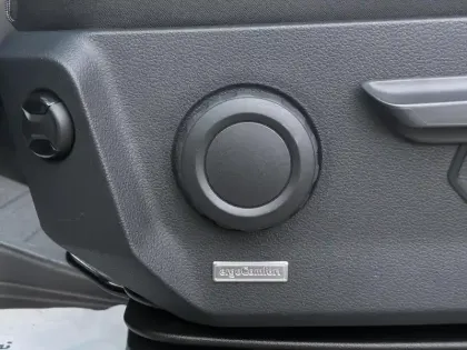 Photo 30 Volkswagen Crafter  VAN 35 L3H3 2.0 TDI 140 CH