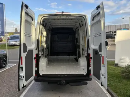 Photo 9 Volkswagen Crafter  VAN 35 L3H3 2.0 TDI 140 CH