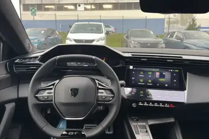 Photo 16 Peugeot 308  Hybrid 145 e-DCS6