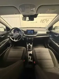 Photo 7 Kia Stonic  1.0 T-GDi 120 ch MHEV iBVM6