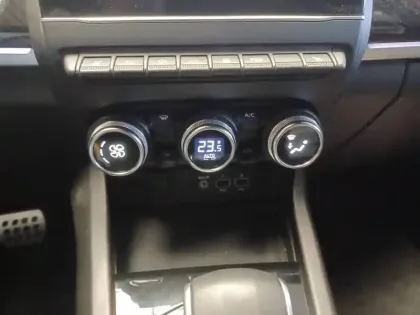 Photo 18 Renault Arkana  E-Tech 145 - 21B