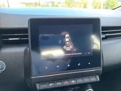 Photo 38 Renault Clio  SOCIETE BLUE DCI 85