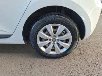 Photo 9 Renault Clio  SOCIETE BLUE DCI 85