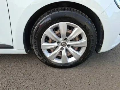 Photo 11 Renault Clio  SOCIETE BLUE DCI 85